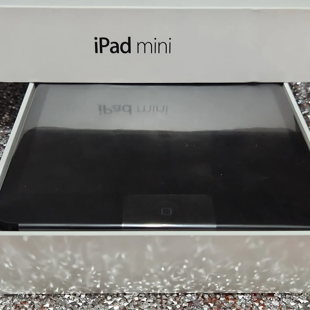 Apple I-Pad Mini WiFi 16GB black